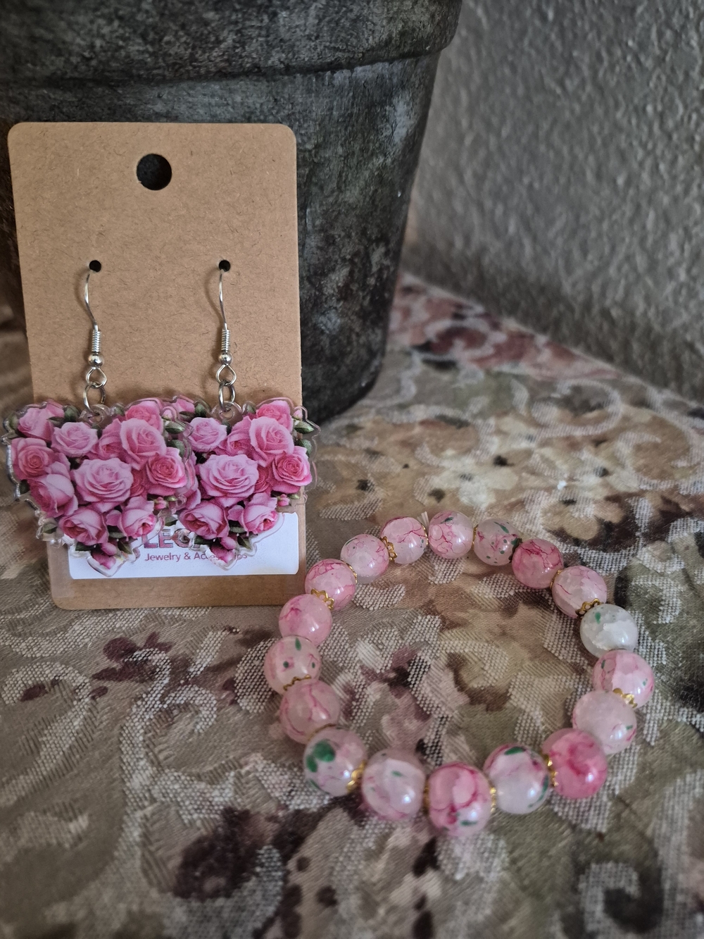 Pink Floral Beaded Bracelet – Women's Stretch Bracelet